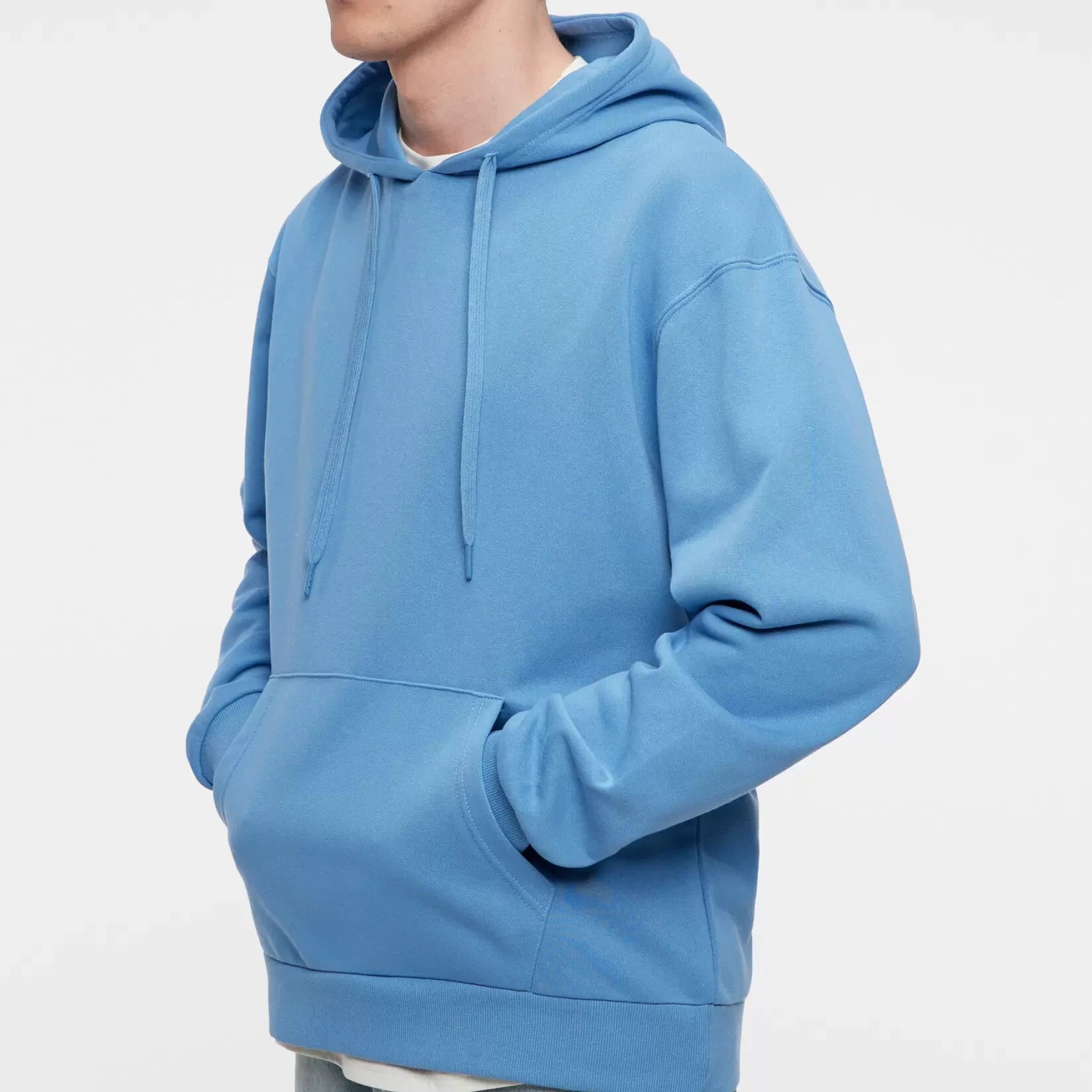 MEN ROUND NECK KANGAROO POCKET DRAWSTRING OVERHEAD HOODIE